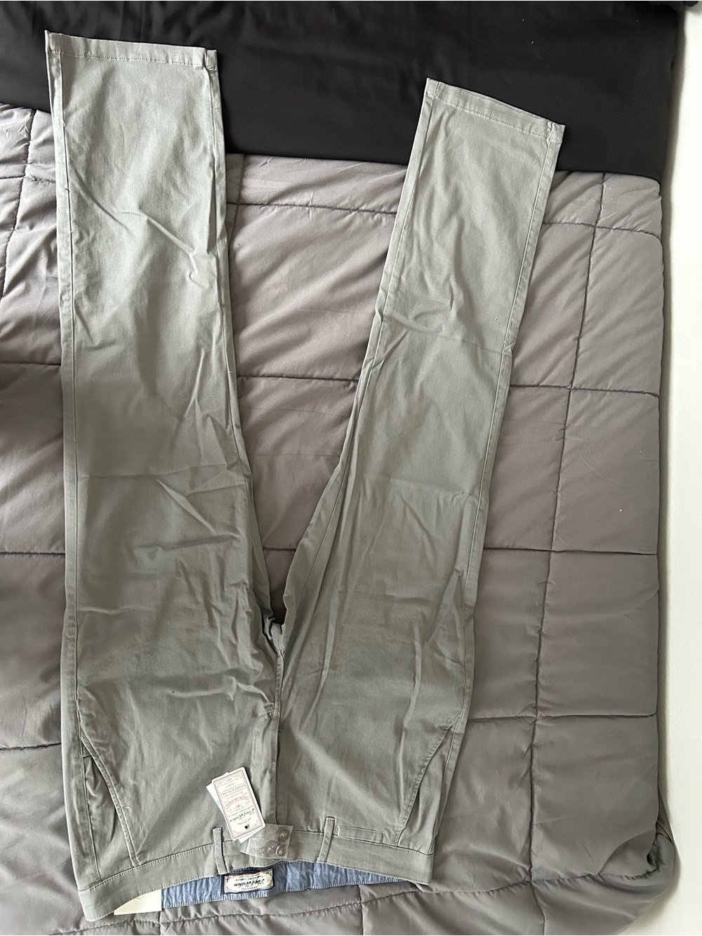 Classic Men's Chinos in Light Gray